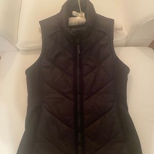 Athleta black womens vest.